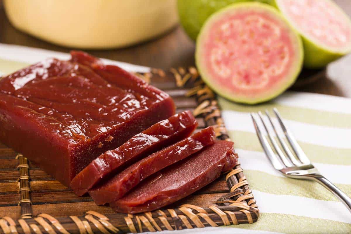 Dulce de guayaba en barra
